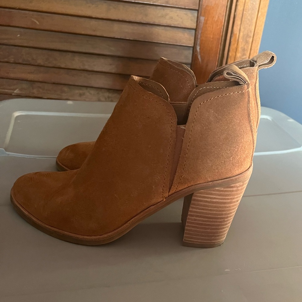 Like new suede ankle bootie by Dolce Vita